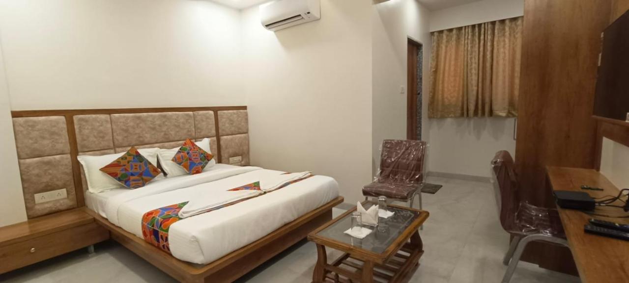Hotel Adiraj Residency Navi Mumbai Exterior photo